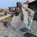 В Банско откриха паметник на алпиниста Никола Проев