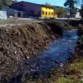 Почистиха коритото на река Конешница в Баня