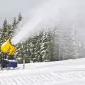 Оръдията за сняг в Банско заработиха, сезонът се открива на 17 декември