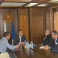Кметът на Банско свика спешна среща заради безобразията по улиците на града