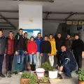Разложки ученици засаждат 100 дръвчета