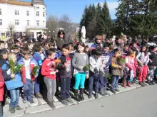 Ученици от Разлог в съвместна акция с пътна полиция