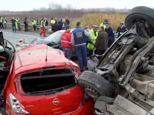 Два тира се врязали челно един в друг при прохода Предела