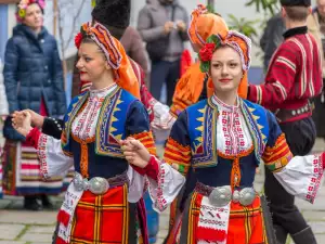 Разложки мераци прославиха Разлог и в Охрид