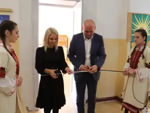 ОУ Свети Климент Охридски с нова модерно оборудвана класна стая