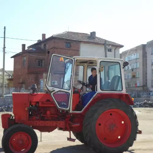 Ученици от Разлог отбелязаха своя професионален празник