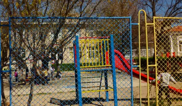 Започва ремонтът на детската градина в Добринище
