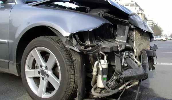 Неправоспособен шофьор от Разлог предизвика катастрофа
