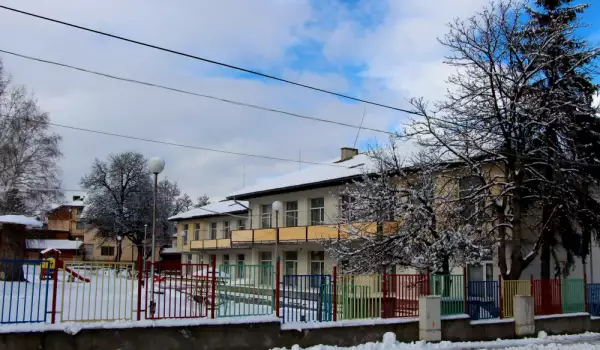Напълно ремонтираха детската градина в Добринище
