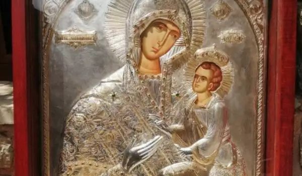 Чудотворната икона на Св. Богородица Скоропослушница (Дохиярска)