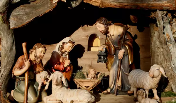 Деца от Разлог пресъздадоха Рождество христово