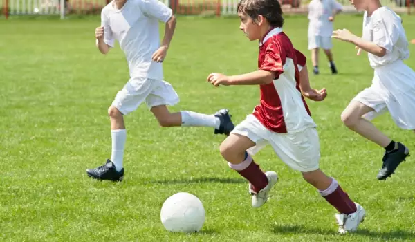 Детски отбори на ФК Нотингам Форест идват в Банско на турнир