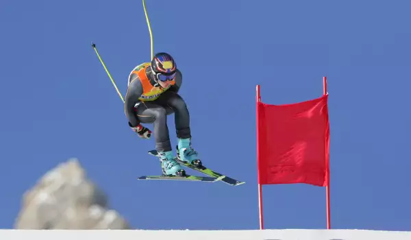 Алберт Попов триумфира на Мексиканския ски шампионат