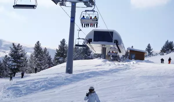 Падат цените на картите за ски зона Банско
