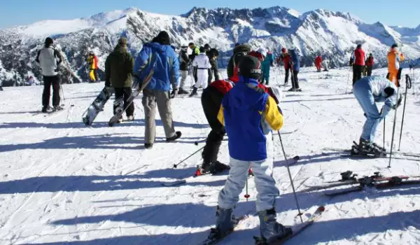 Индипендънт: В Банско на ски, и не само