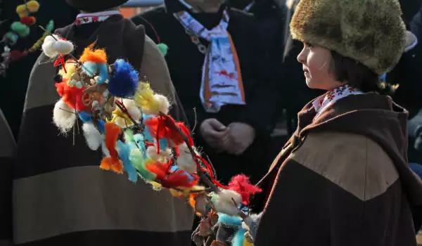 Сурвакарите от Светля гостуват на Банско навръх Цветница
