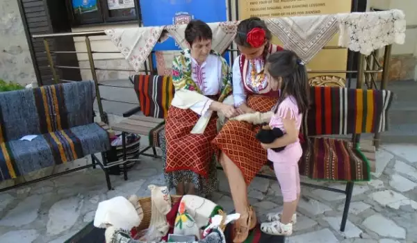 Традиции и изкуства в Банско