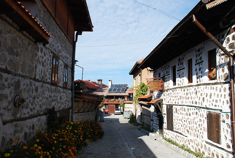 По уличките на стария град в Банско