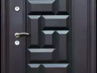 Входна метална врата за апартамент модел 602.
