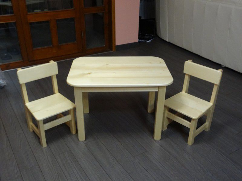 4. Снимка на Предлагам детски дървени маси и столчета, в различни цветове