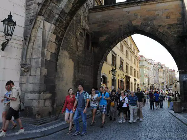 3. Снимка на Златна Прага с включен круиз по Вълтава