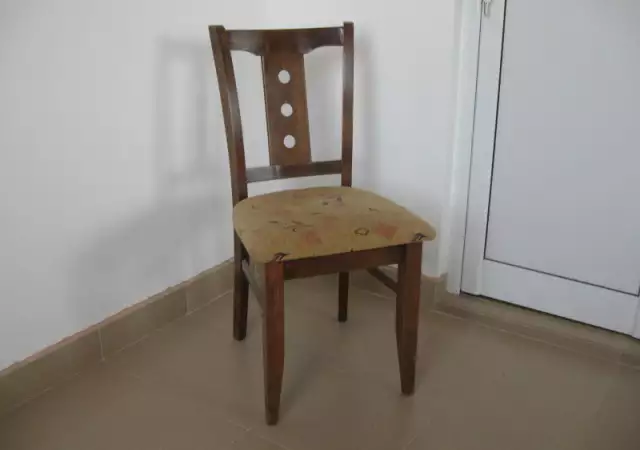 3. Снимка на столове трапезни за дома и заведения