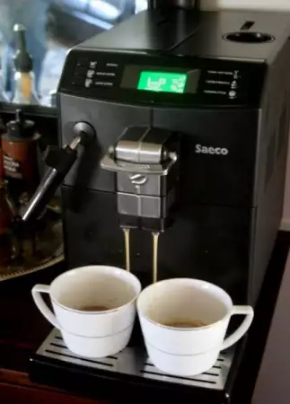 1. Снимка на Само супер автоматичната машина за еспресо Saeco Minuto