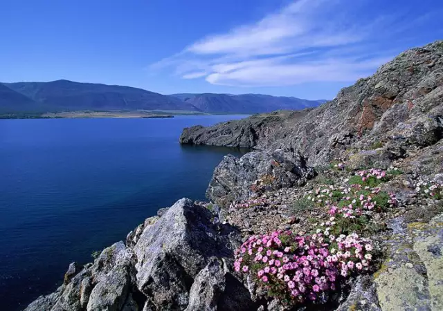 2. Снимка на Езерото Байкал - Очарованието на Руския Изток