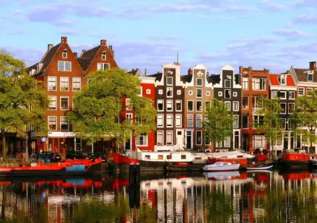 1. Снимка на Разходка в Амстердам - вдъхновяващо приключение