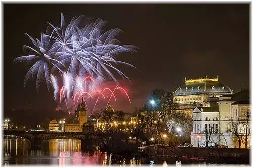 1. Снимка на Предколедна Прага и Дрезденски Коледни Базари