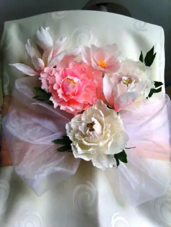 1. Снимка на Панделки под наем от НОВА Кетъринг Прекрасни цветове