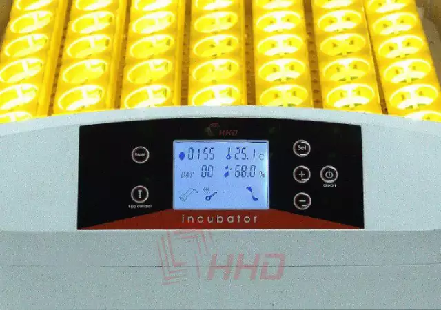 3. Снимка на Автоматичен дигитален инкубатор за 56 яйца