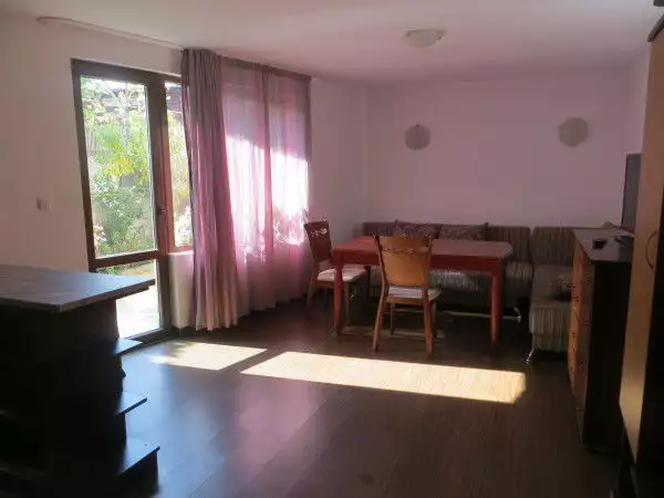 3. Снимка на Луксозен двустаен апартамент, Банско разполага с леглова баз