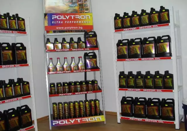 3. Снимка на Полусинтетични масла Polytron 10W40 и 15W40 - за 25 000км.