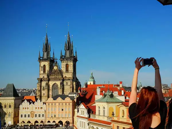 1. Снимка на Прага и приказните чешки замъци
