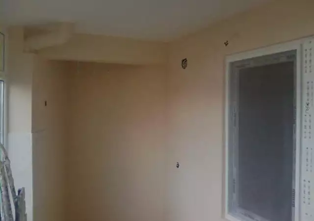 2. Снимка на шпакловане боядисване латекс стая хол кухня апартамент цена