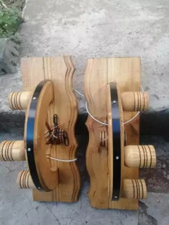 4. Снимка на Стенни лампи с нови колела и дървени чашки