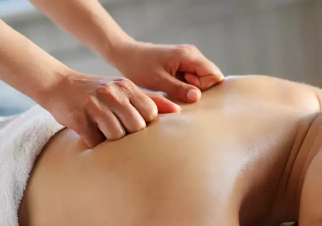 КУРС Комбиниран масаж 